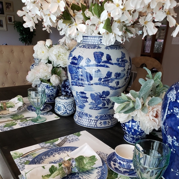 Meet Your Posher! - Picture 6 of 11